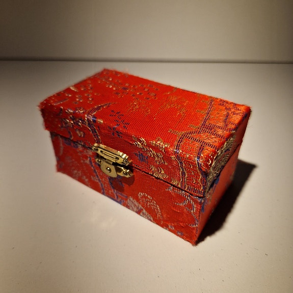 Product image 1 of 4