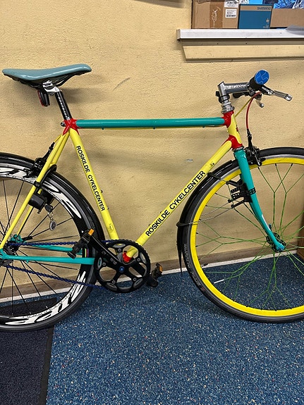 Product image 1 of 8