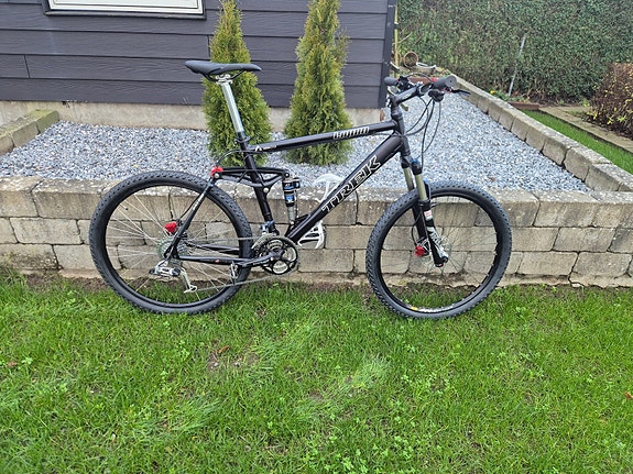 Product image 1 of 8