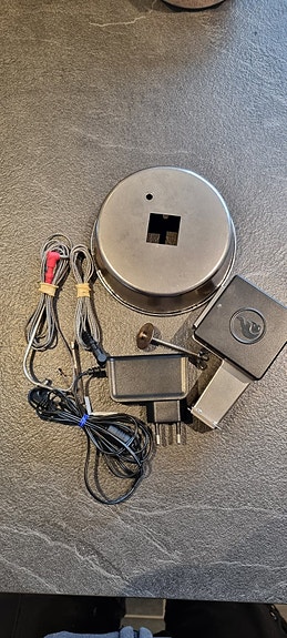 Product image 1 of 2