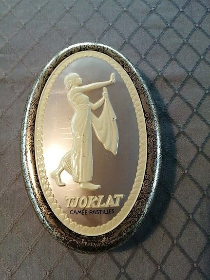 Product image 1 of 3