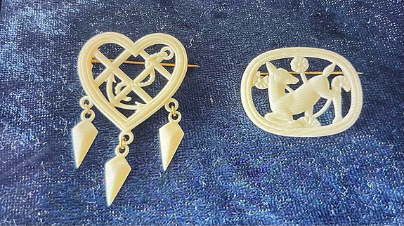 Product image 1 of 2