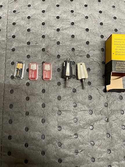 Product image 1 of 4