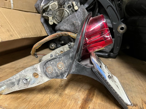 Product image 1 of 2