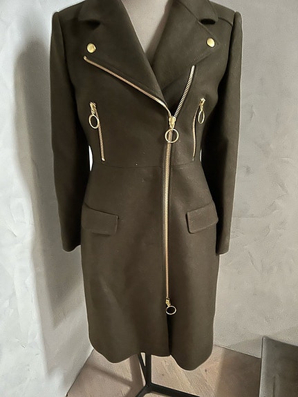 Product image 1 of 8