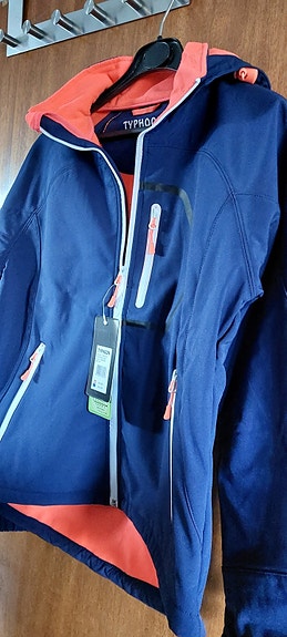 Product image 1 of 6