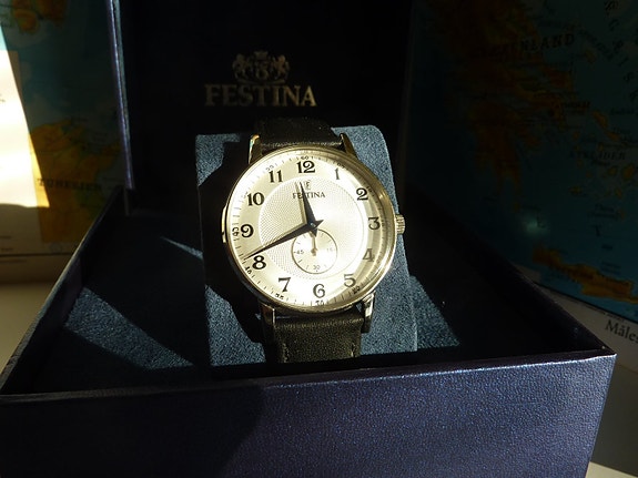 Product image 1 of 8