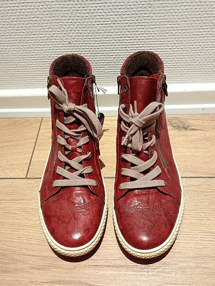 Product image 1 of 5