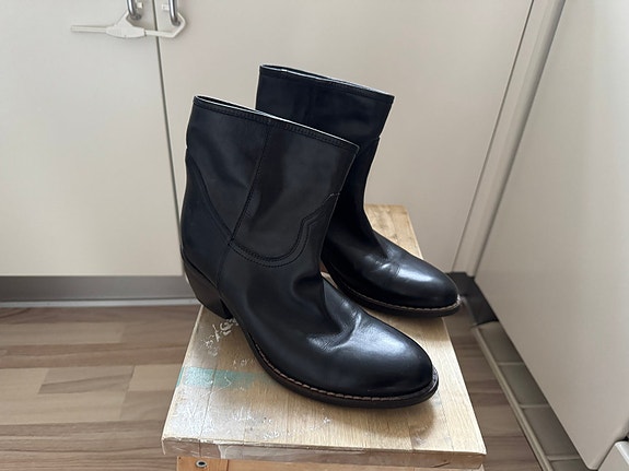 Product image 1 of 6