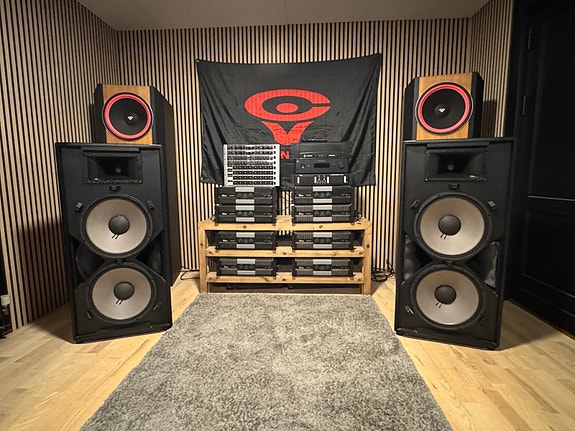 Product image 1 of 7