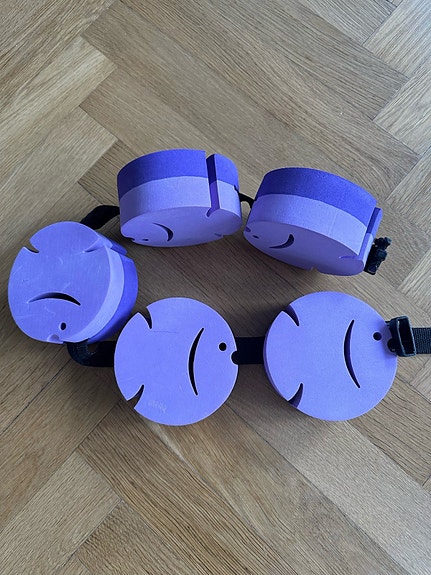 Product image 1 of 3