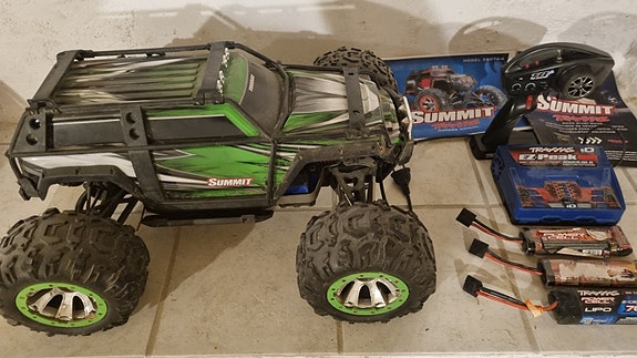 Product image 1 of 2