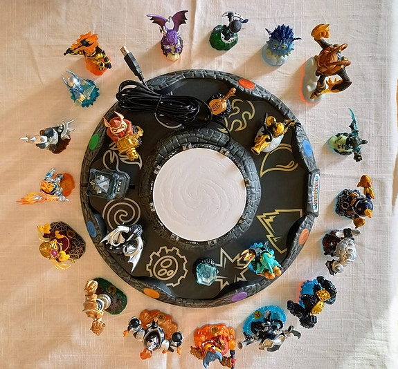 Product image 1 of 8