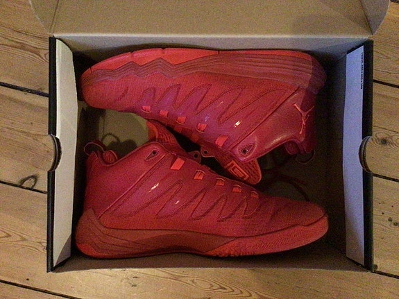 Product image 1 of 3