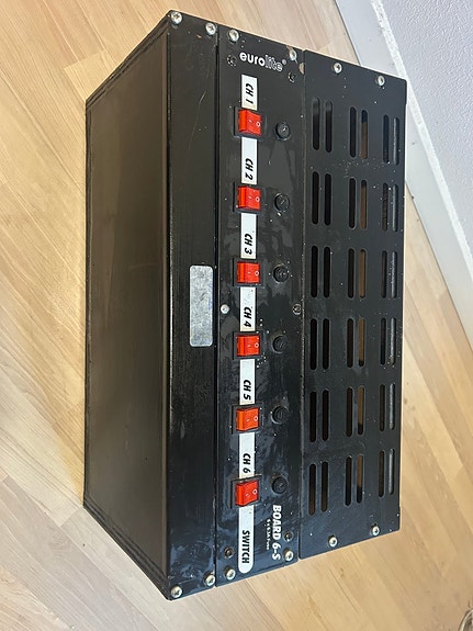 Product image 1 of 2