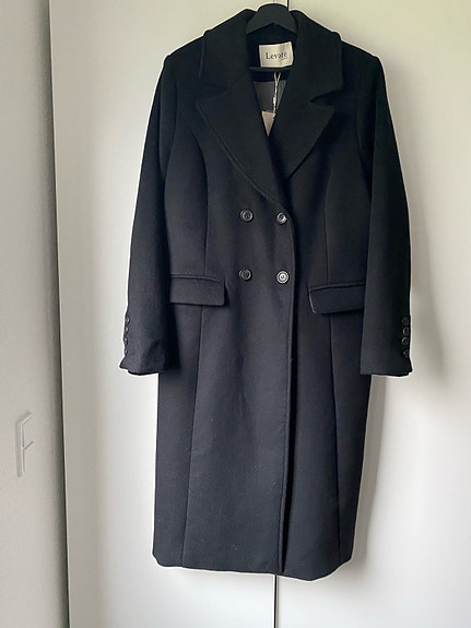 Product image 1 of 8