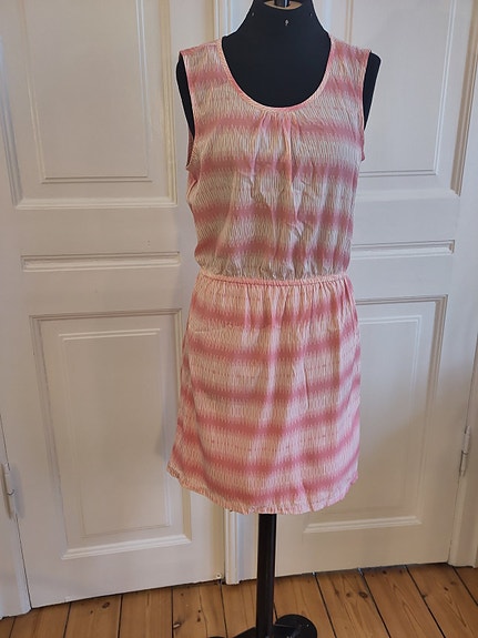 Product image 2 of 11