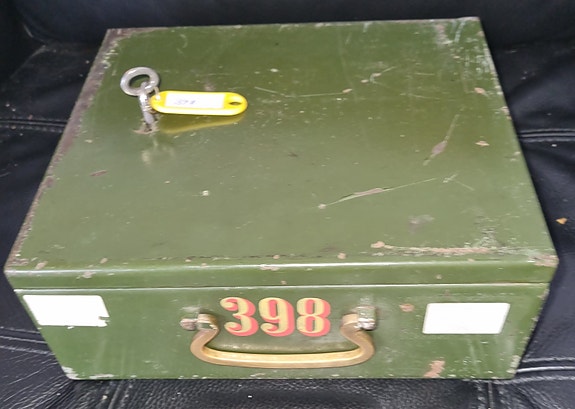 Product image 1 of 3