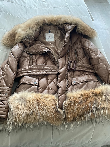 Product image 1 of 7