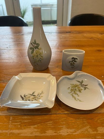 Product image 1 of 3