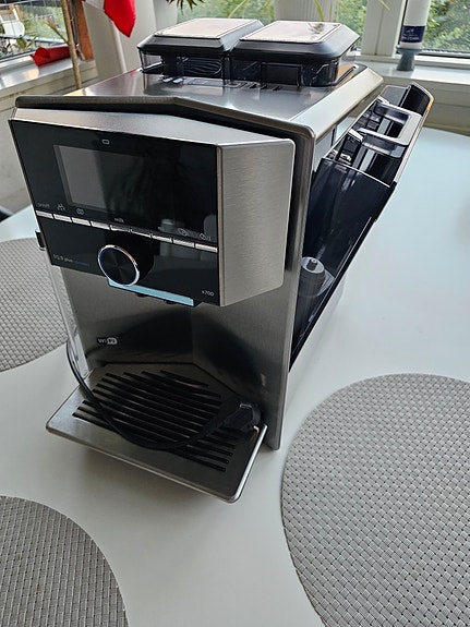 Product image 1 of 9