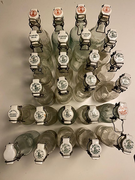 Product image 1 of 4