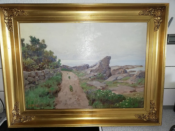 Product image 1 of 3