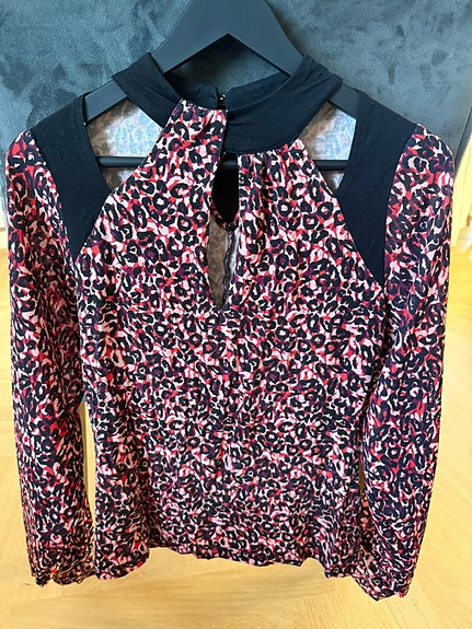 Product image 1 of 5