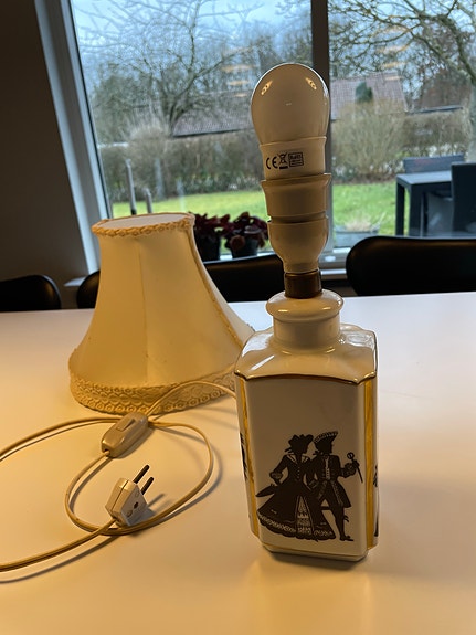 Product image 1 of 4