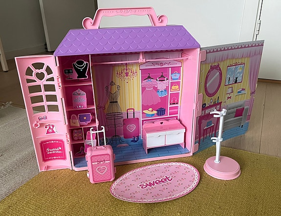 Product image 1 of 2