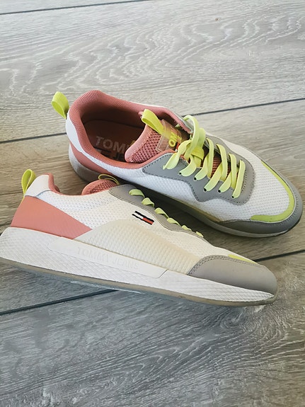 Product image 7 of 9