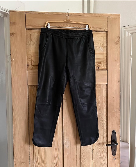 Product image 1 of 7