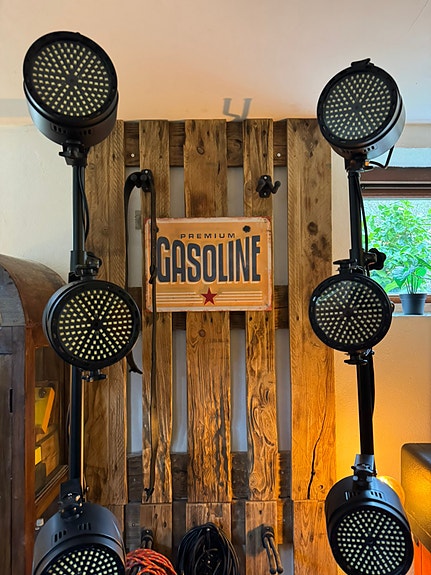 Product image 1 of 7