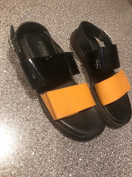 Product image 1 of 4