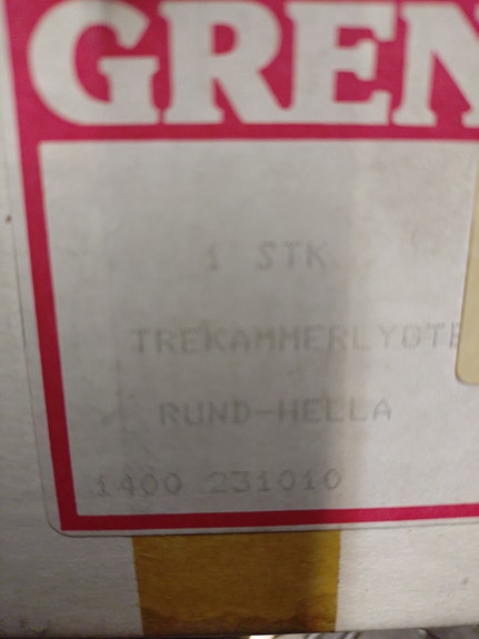 Product image 3 of 3