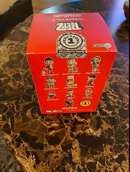 Product image 3 of 3