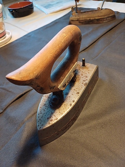 Product image 2 of 9