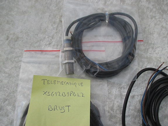 Product image 6 of 8