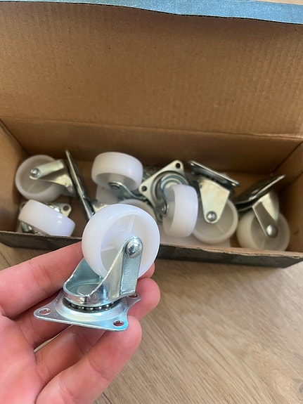 Product image 1 of 2