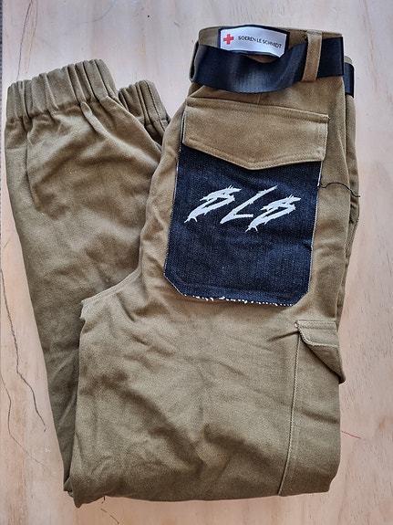 Product image 1 of 3