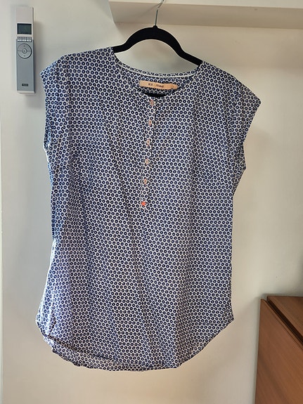 Product image 1 of 8