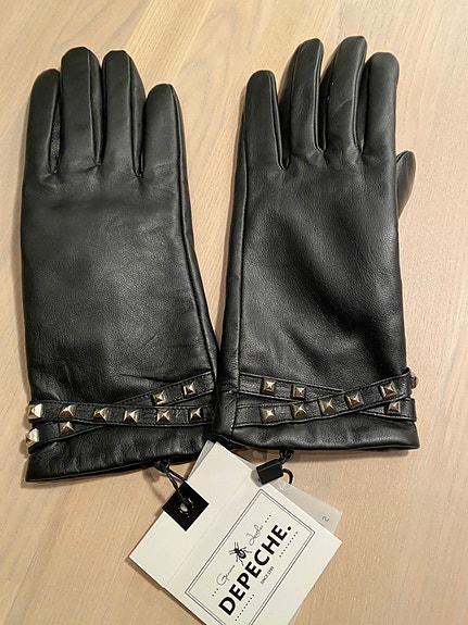 Product image 1 of 4