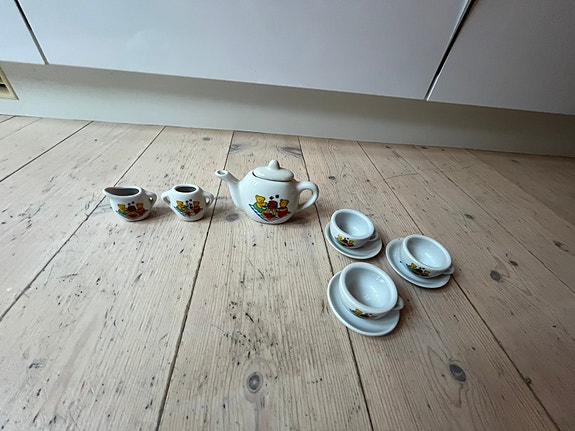 Product image 1 of 4