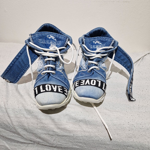 Product image 2 of 7