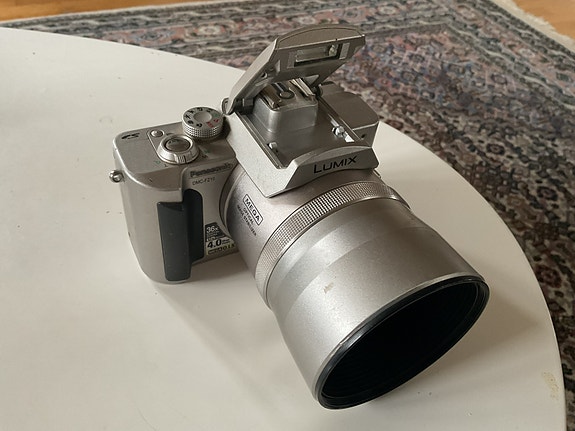 Product image 1 of 7