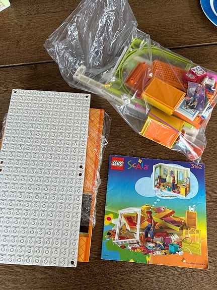 Product image 1 of 2