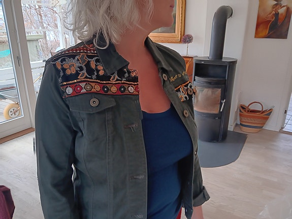 Product image 1 of 5