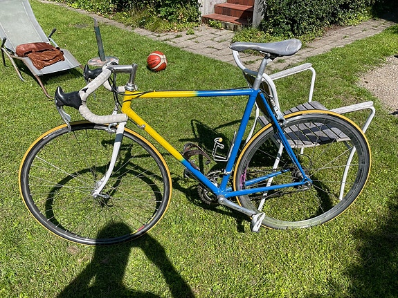 Product image 1 of 2