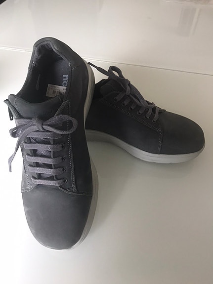 Product image 1 of 7