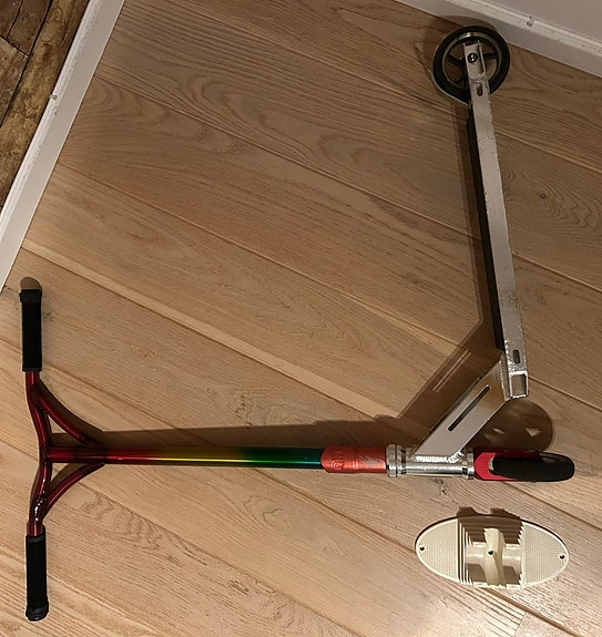 Product image 2 of 9